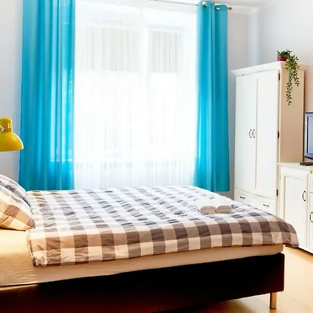 Cybulskiego Aparthotel
